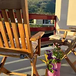Vista Montanha Feriehus Madalena (Azores)