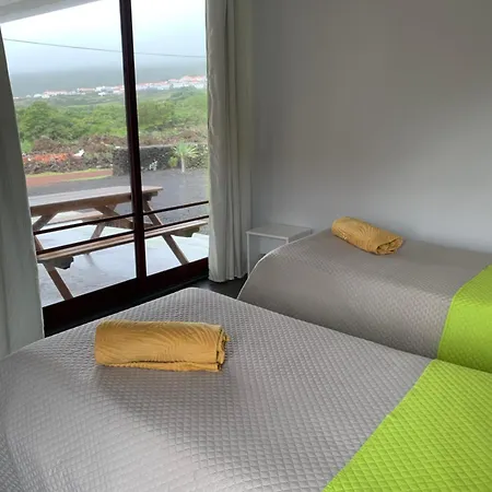 Semesterbostad Vista Montanha *